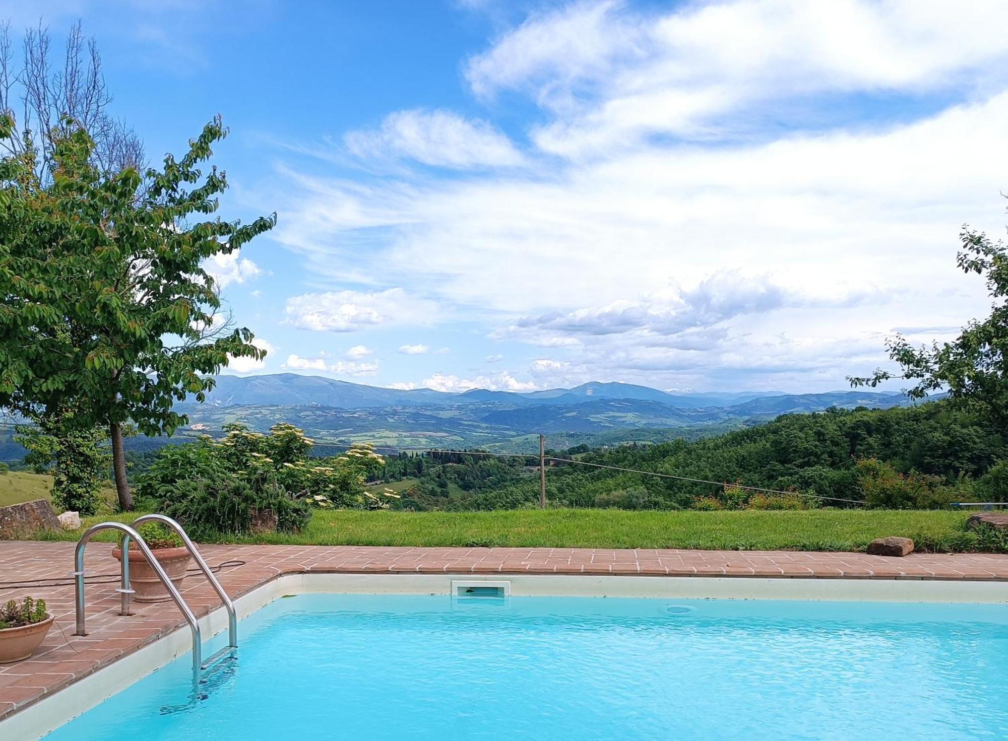 La Brocca Di Valdichiascio Villa Gubbio Luaran gambar
